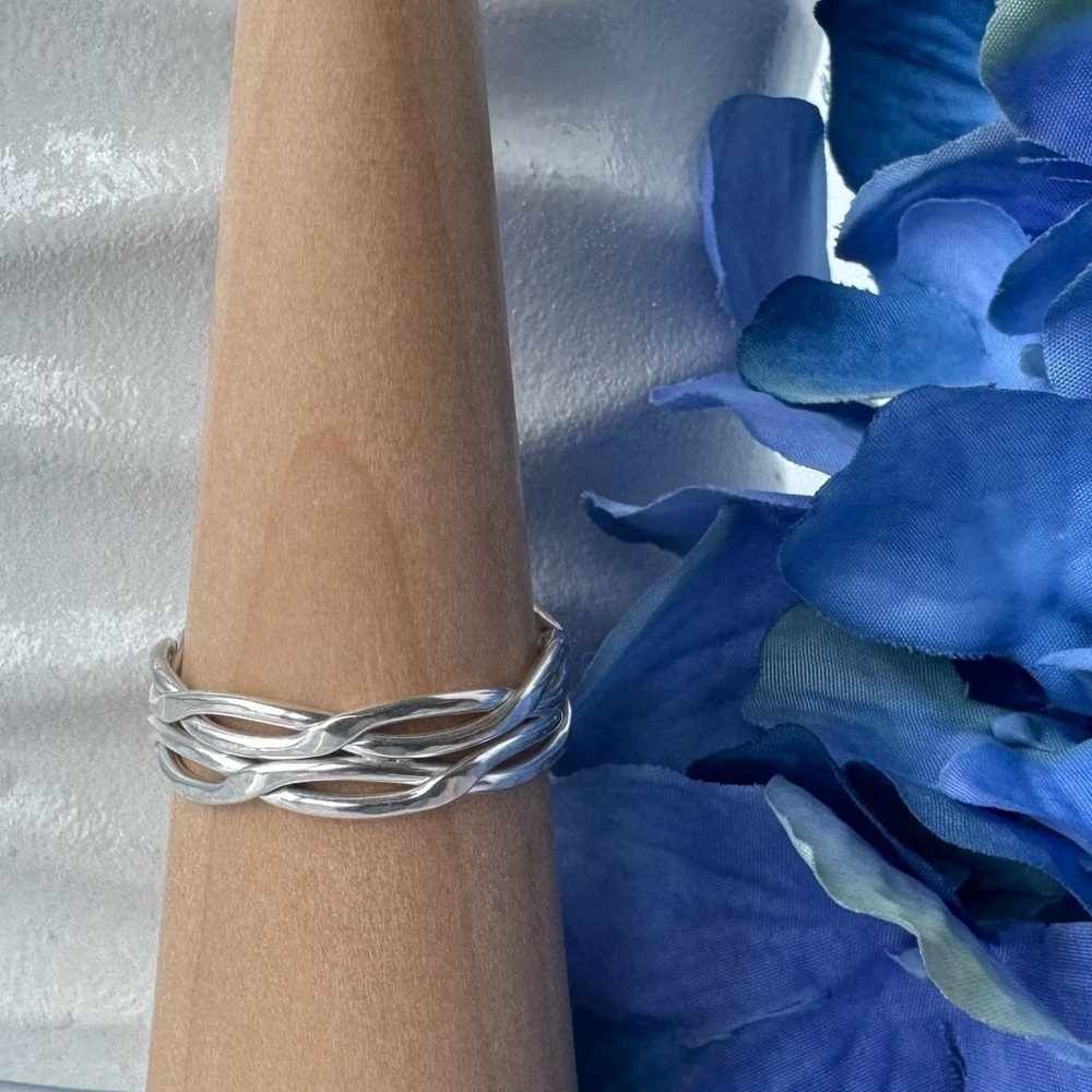 Artisan Unisex Twisted Wire Ring Size 11.75